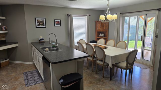 765 Country Gate Drive, Whiteland, IN 46184