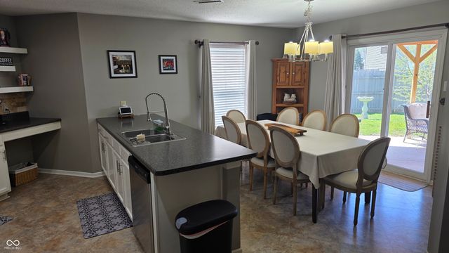 765 Country Gate Drive, Whiteland, IN 46184