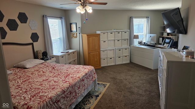 765 Country Gate Drive, Whiteland, IN 46184