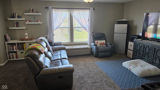 765 Country Gate Drive, Whiteland, IN 46184