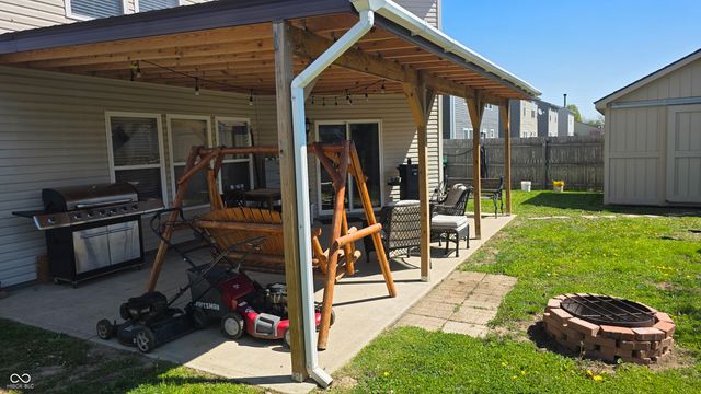 765 Country Gate Drive, Whiteland, IN 46184
