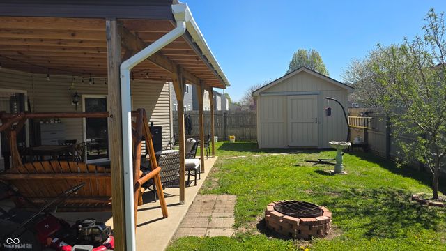 765 Country Gate Drive, Whiteland, IN 46184