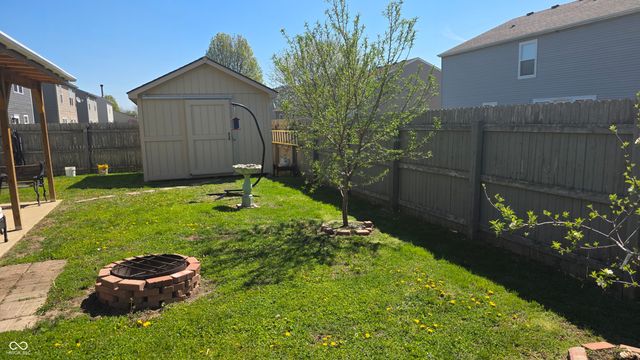 765 Country Gate Drive, Whiteland, IN 46184