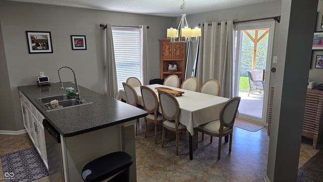 765 Country Gate Drive, Whiteland, IN 46184