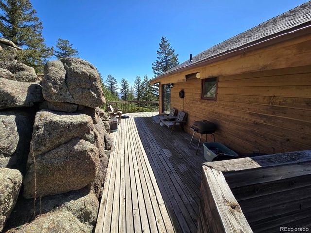 50 Hillside Court, Boulder, CO 80302