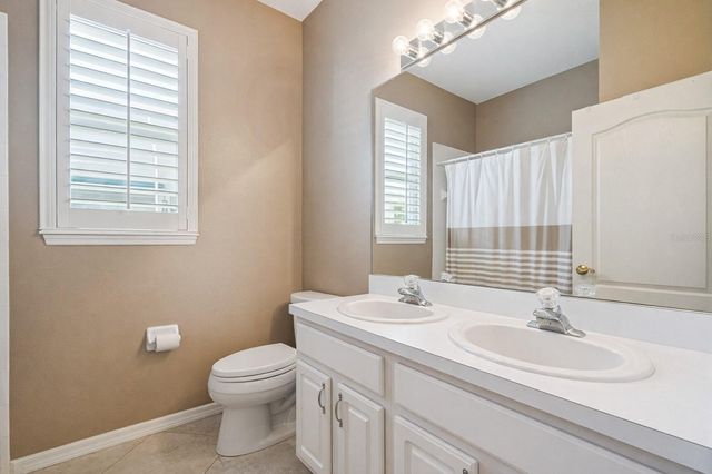 8032 PINE HOLLOW DRIVE, Mount Dora, FL 32757