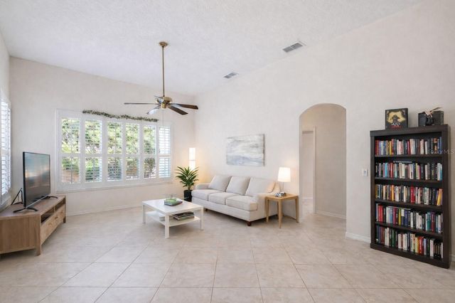 8032 PINE HOLLOW DRIVE, Mount Dora, FL 32757