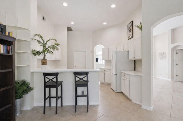 8032 PINE HOLLOW DRIVE, Mount Dora, FL 32757