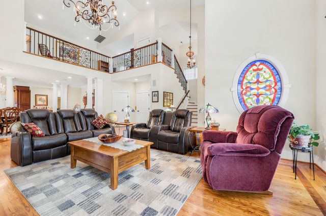 2015 Ye Olde Kings Hwy., North Myrtle Beach, SC 29582
