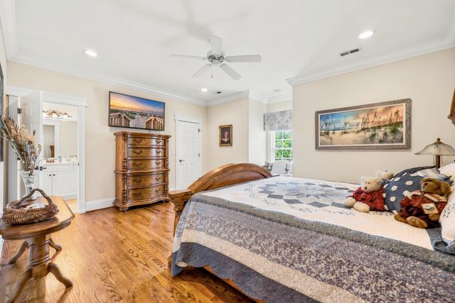 2015 Ye Olde Kings Hwy., North Myrtle Beach, SC 29582