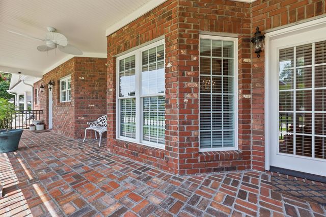 2015 Ye Olde Kings Hwy., North Myrtle Beach, SC 29582