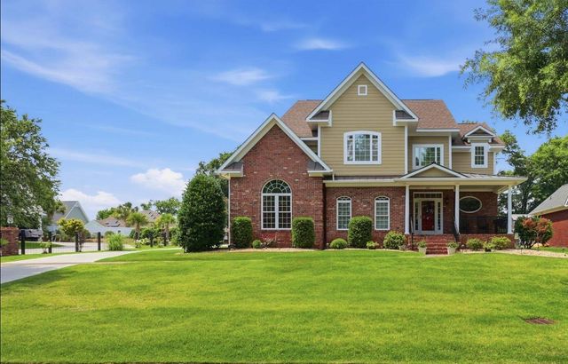 2015 Ye Olde Kings Hwy., North Myrtle Beach, SC 29582