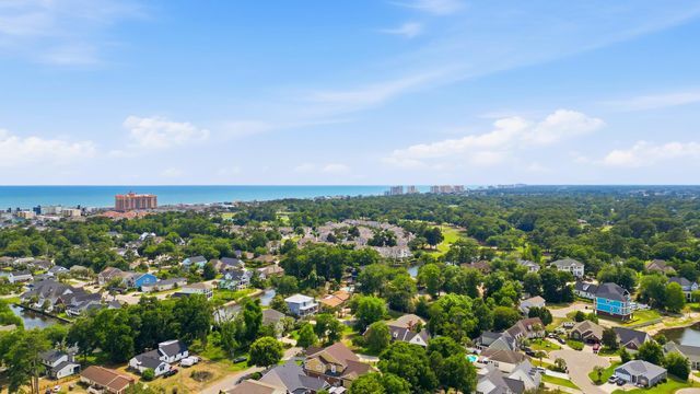 2015 Ye Olde Kings Hwy., North Myrtle Beach, SC 29582