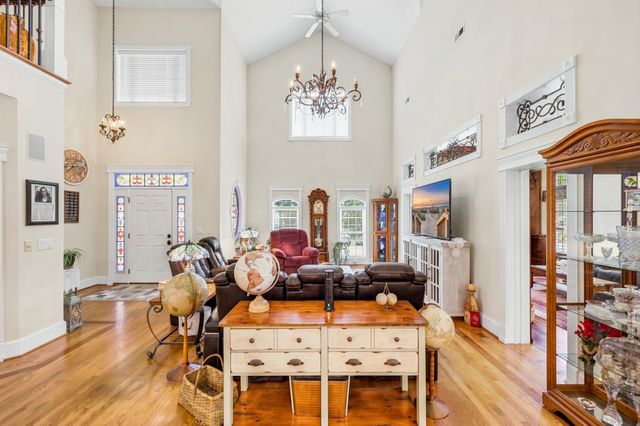 2015 Ye Olde Kings Hwy., North Myrtle Beach, SC 29582