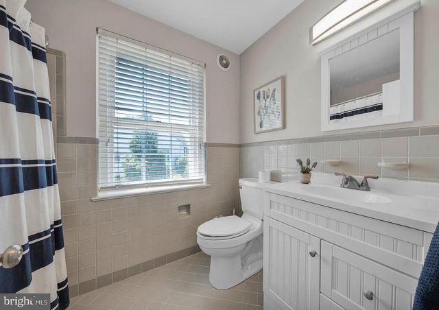 307 WASHINGTON LN, Fort Washington, PA 19034