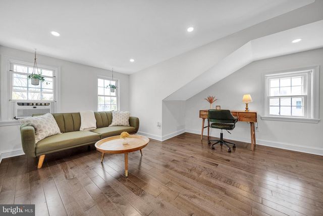 307 WASHINGTON LN, Fort Washington, PA 19034