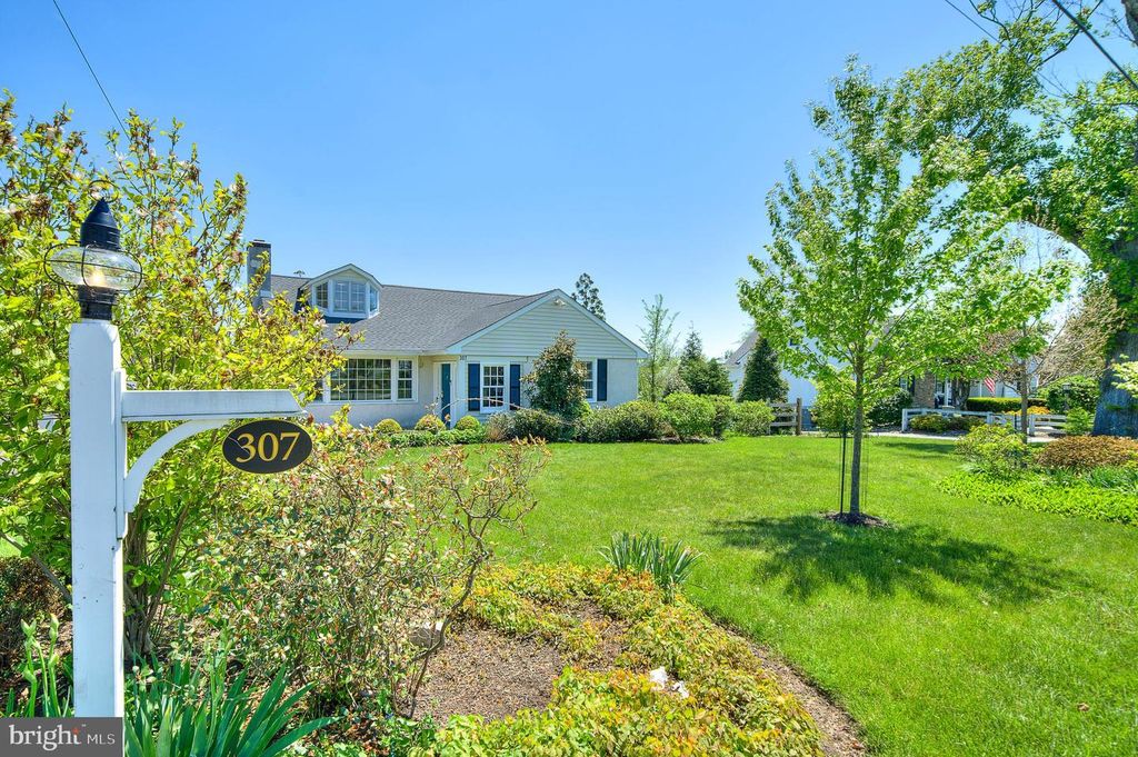 307 WASHINGTON LN, Fort Washington, PA 19034