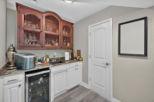 47 Bounty Road E, Benbrook, TX 76132