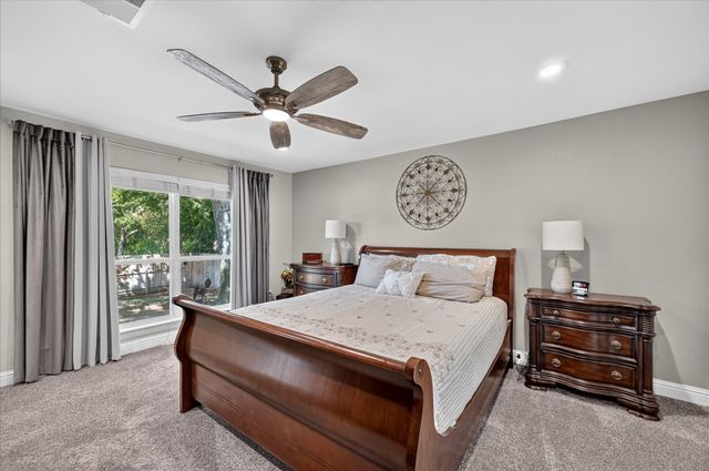 47 Bounty Road E, Benbrook, TX 76132