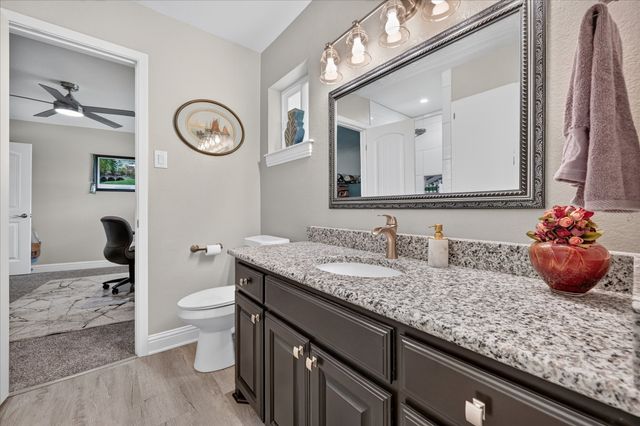 47 Bounty Road E, Benbrook, TX 76132