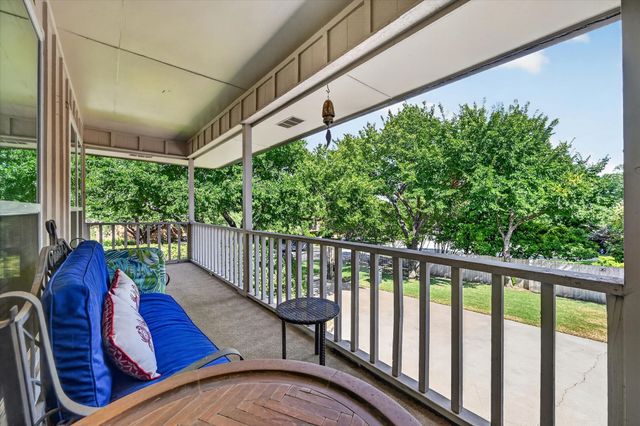 47 Bounty Road E, Benbrook, TX 76132