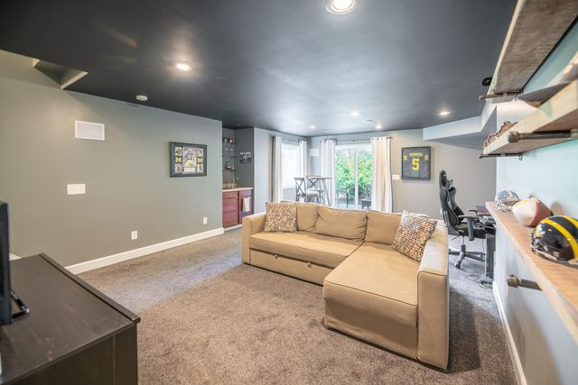 2626 Alyssum Drive, Hebron, KY 41048