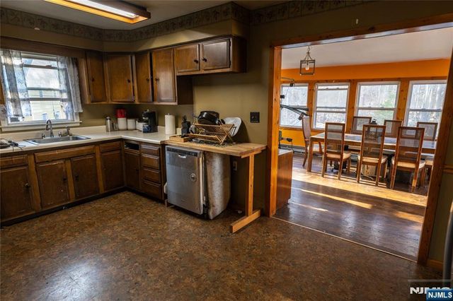 168 Art Street, Ringwood, NJ 07456