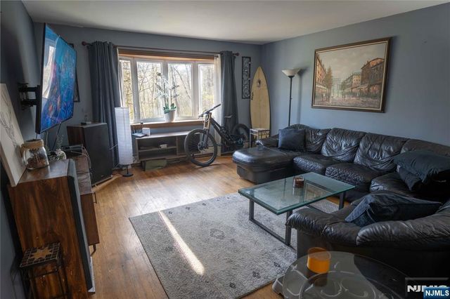 168 Art Street, Ringwood, NJ 07456