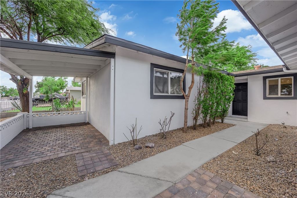 2109 Jansen Avenue, Las Vegas, NV 89101 — photo 3