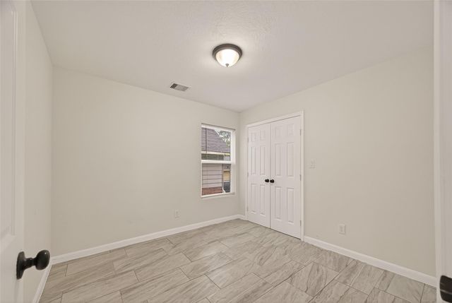 4302 Hirsch Road B, Houston, TX 77026