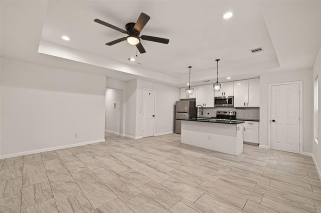 4302 Hirsch Road B, Houston, TX 77026