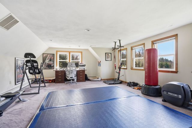 67 Forest Street, Londonderry, NH 03053