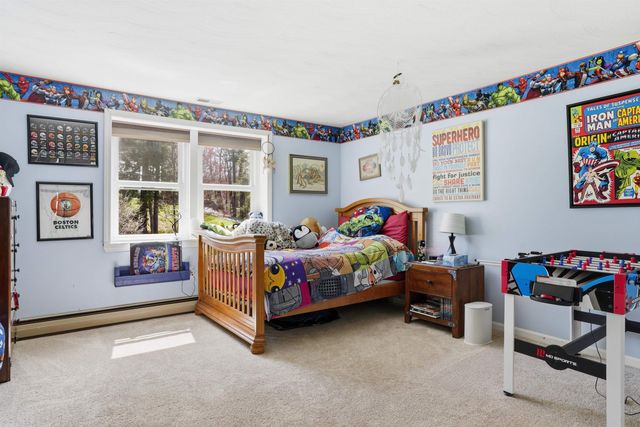 67 Forest Street, Londonderry, NH 03053