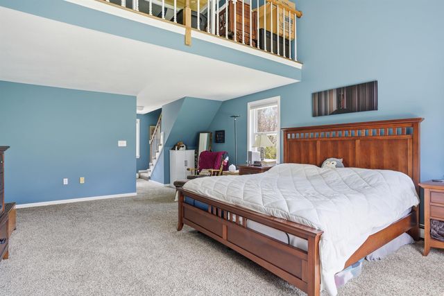 67 Forest Street, Londonderry, NH 03053