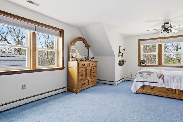67 Forest Street, Londonderry, NH 03053