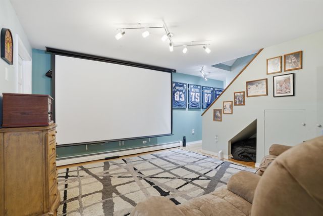 67 Forest Street, Londonderry, NH 03053