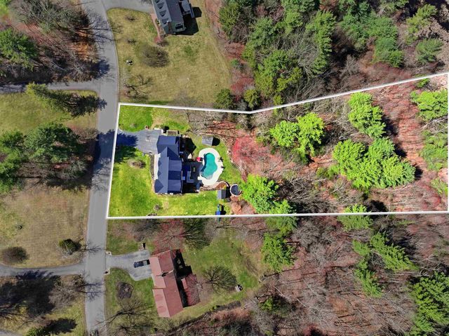 67 Forest Street, Londonderry, NH 03053