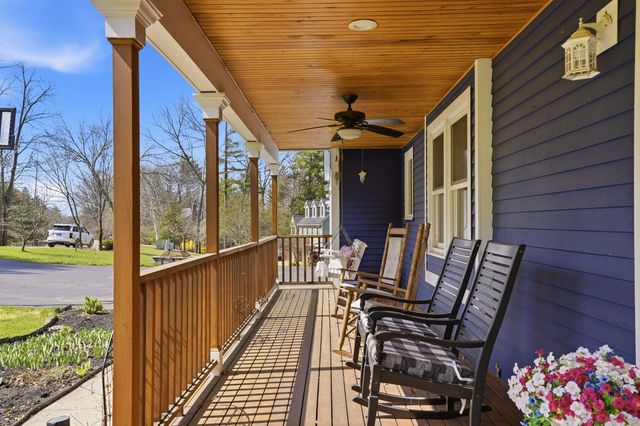 67 Forest Street, Londonderry, NH 03053