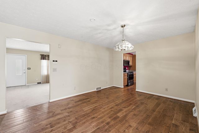 4424 Ethel Road, Obetz, OH 43207