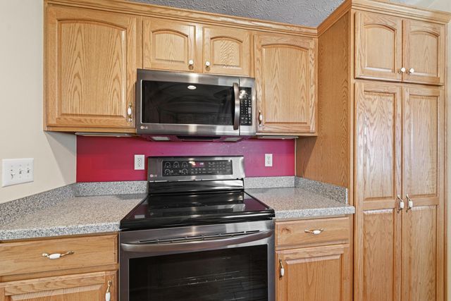 4424 Ethel Road, Obetz, OH 43207