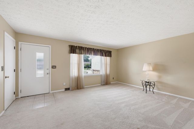 4424 Ethel Road, Obetz, OH 43207
