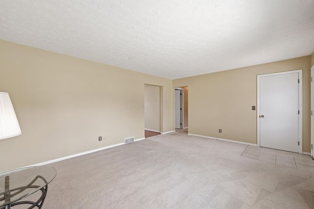 4424 Ethel Road, Obetz, OH 43207
