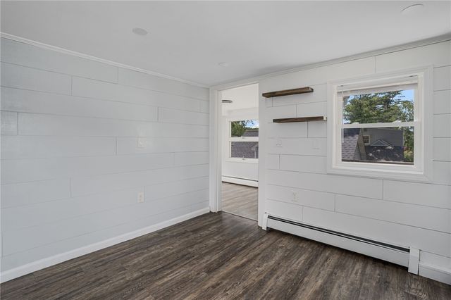 5 Shippen Avenue 2, Warwick, RI 02888