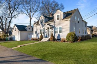5 Shippen Avenue 2, Warwick, RI 02888