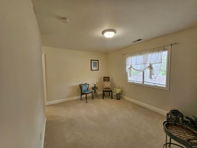 6644 Hillsgate Court, Newburgh, IN 47630
