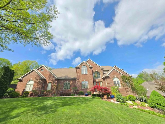 6644 Hillsgate Court, Newburgh, IN 47630