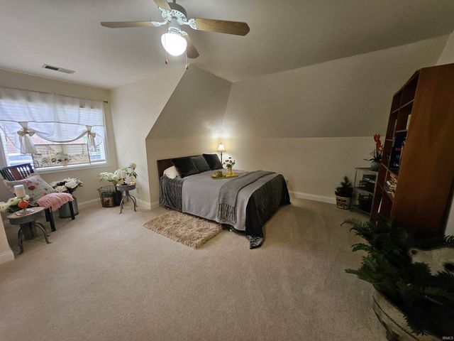 6644 Hillsgate Court, Newburgh, IN 47630