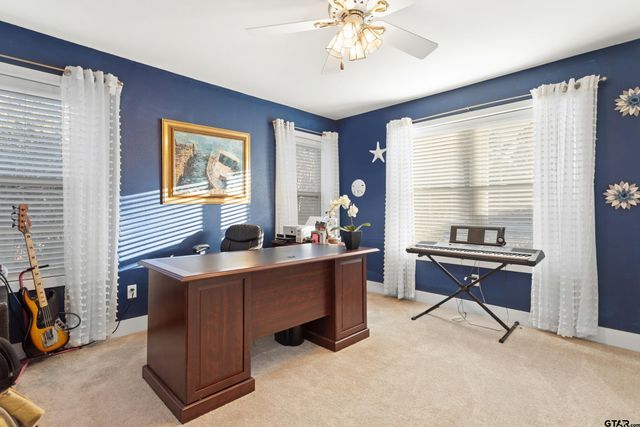 205 Canyon Drive, Hideaway, TX 75771