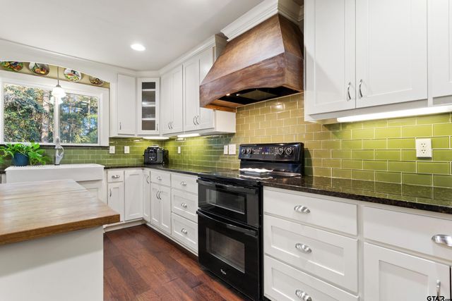 205 Canyon Drive, Hideaway, TX 75771