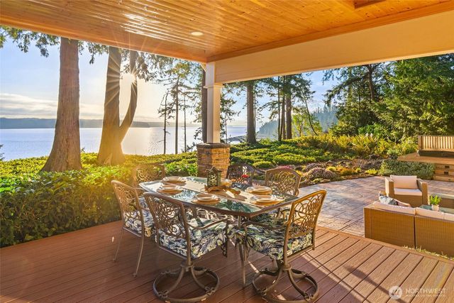 2527 Bretland Road, Camano Island, WA 98282